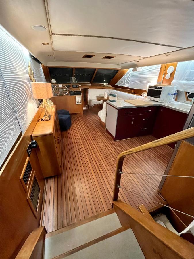 Navi Yacht A Sete, 2 A 8 Couchages, Privatif Hotel Exterior photo