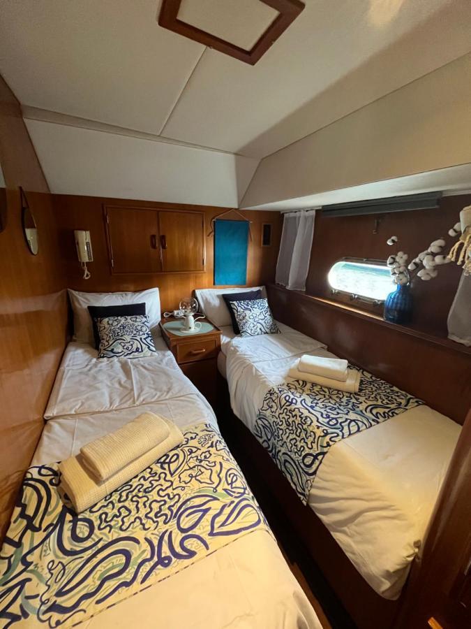 Navi Yacht A Sete, 2 A 8 Couchages, Privatif Hotel Exterior photo