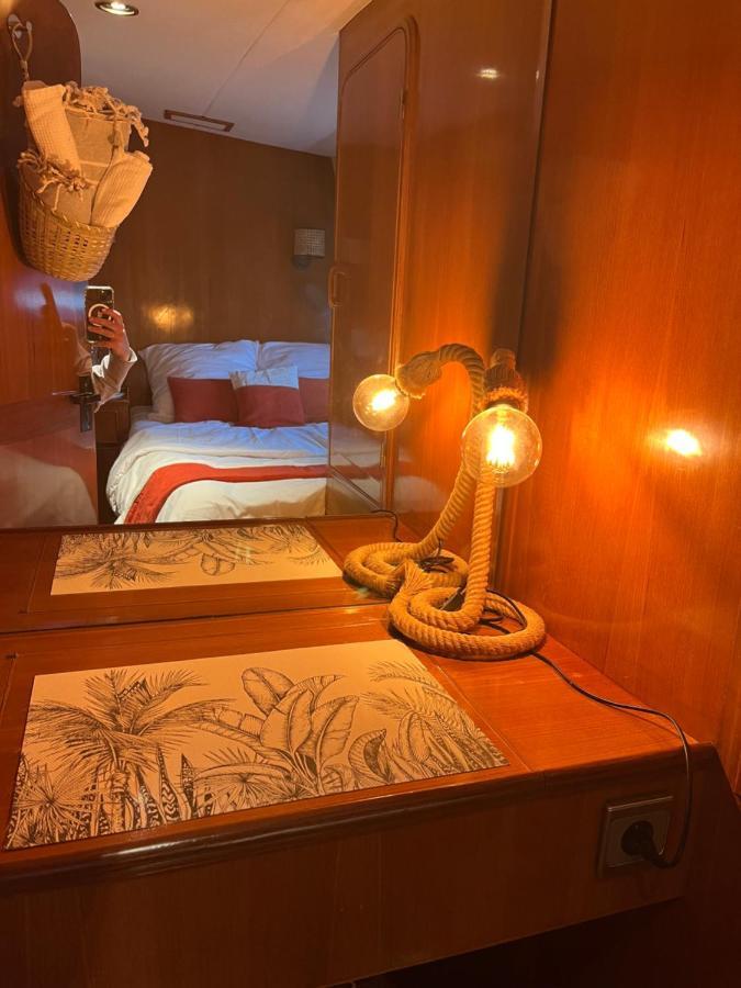 Navi Yacht A Sete, 2 A 8 Couchages, Privatif Hotel Exterior photo